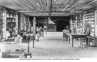 Illustration for article titled Incredible Pictures of Early Science Labs